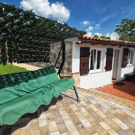Holiday Homes Marta 度假居